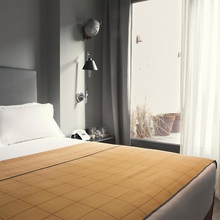 Yurbban Trafalgar Hotel Barcelona Bilik gambar